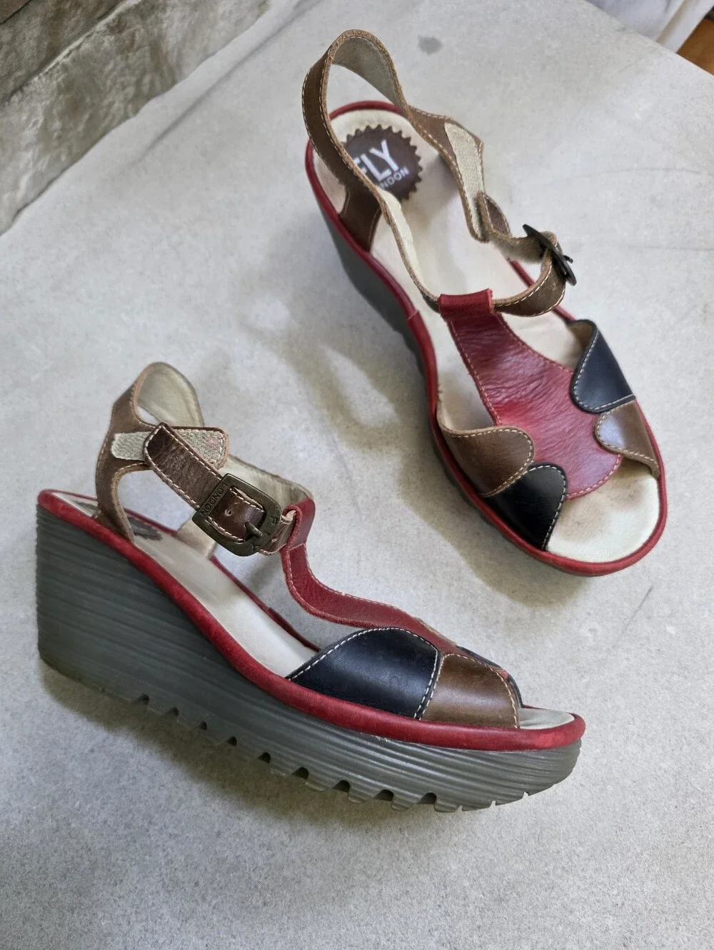 Fly London Red Black Brown Leather Wedge Sz 37/7